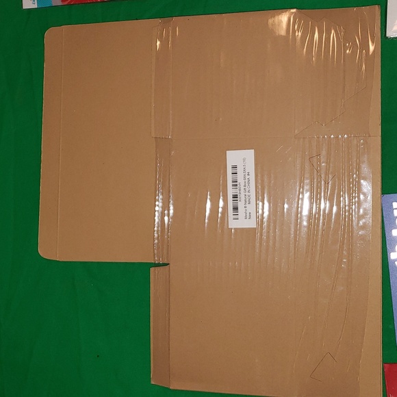 Birthday Fathers Day Cards Gift Box's Decorative Paper Clips and Fan Garland - Picture 3 of 16